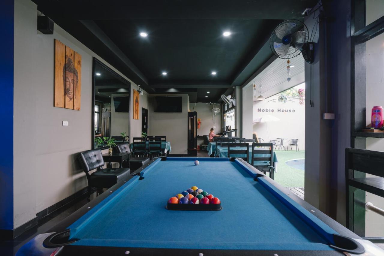 Отель Noble House Patong Экстерьер фото