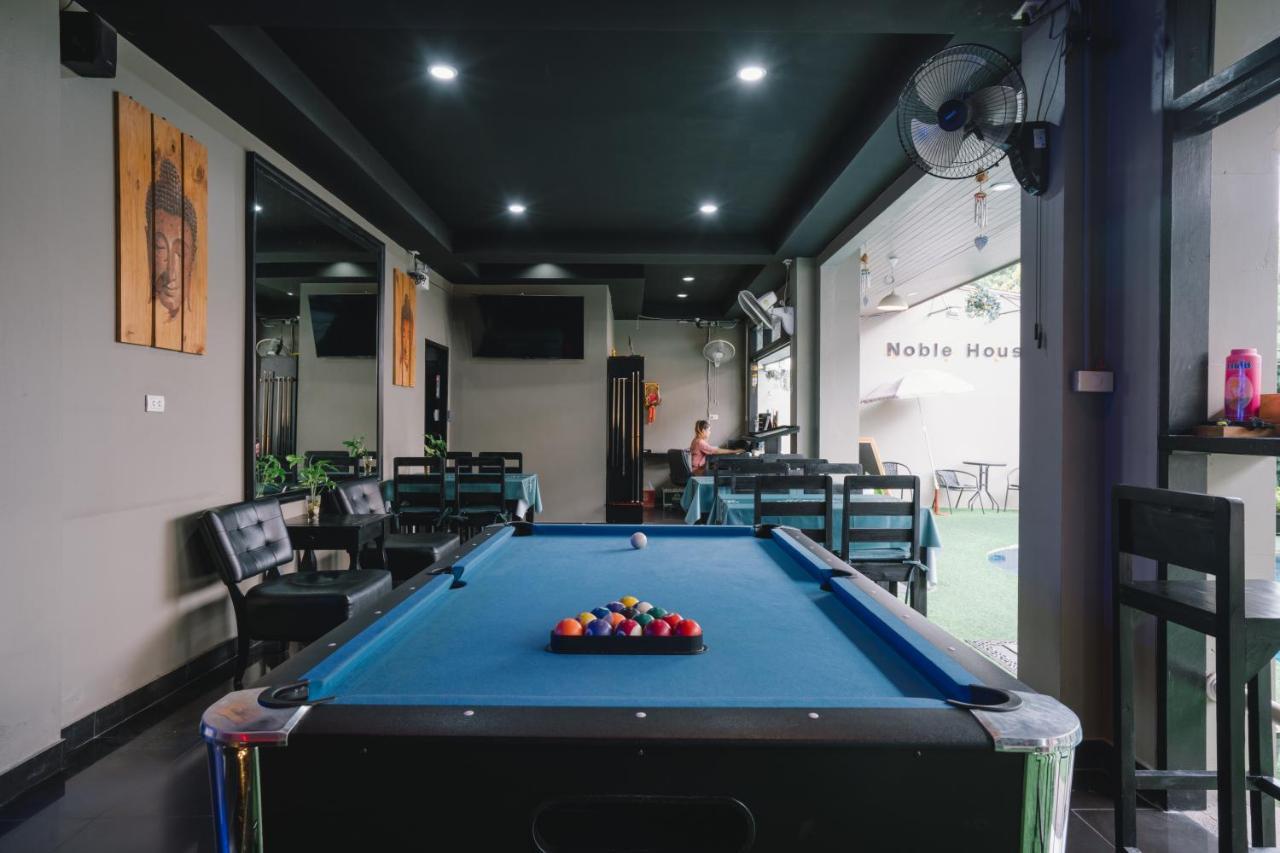 Отель Noble House Patong Экстерьер фото